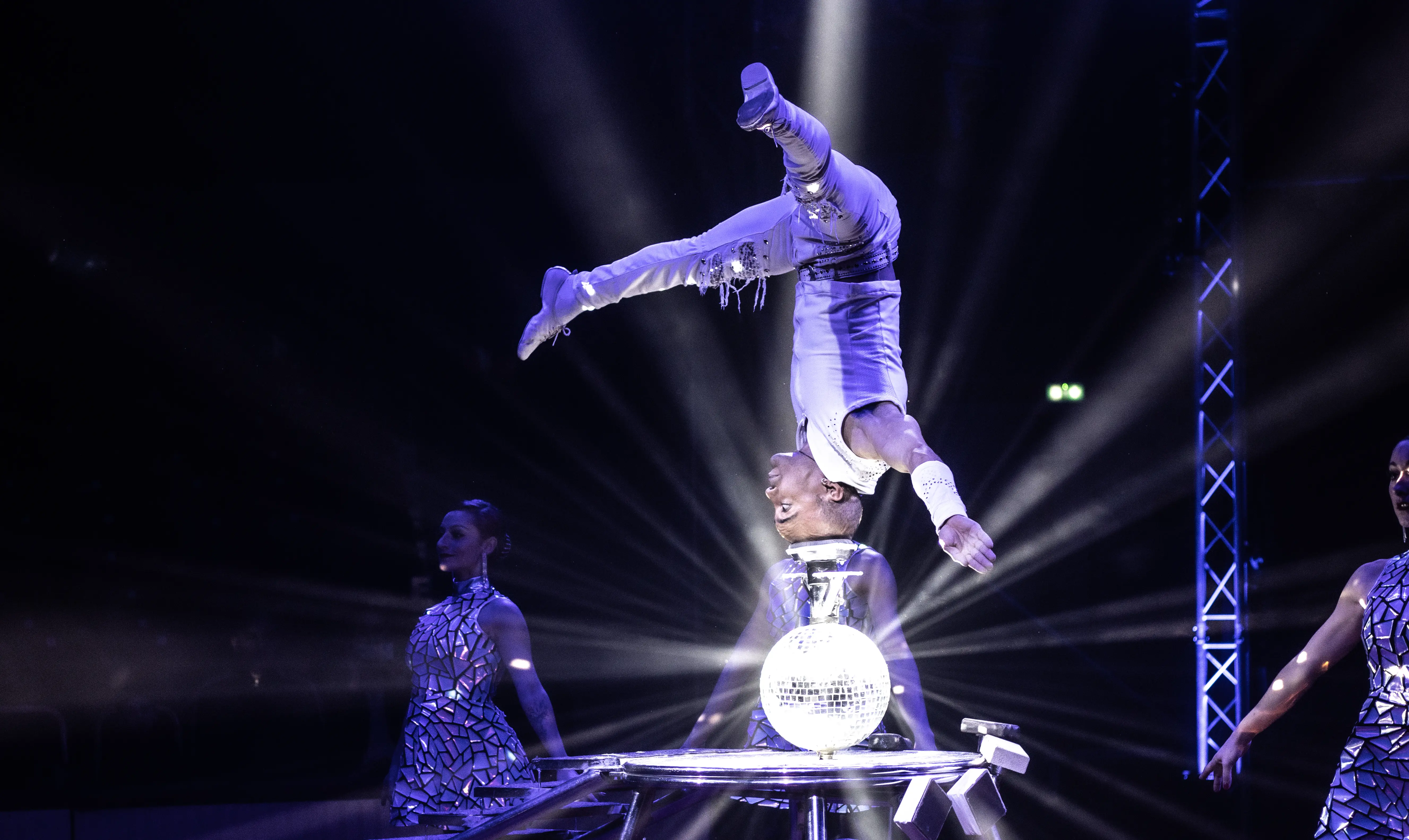 Armando Liazeed performance 7